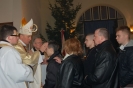 Ksiądz Biskup Marek Solarczyk udziela Sakramentu Bierzmowania