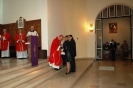 Rodzice proszą ks. Biskupa o udzielenie sakramentu bierzmowania